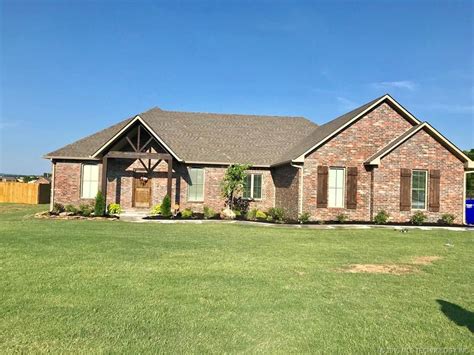 Muskogee. Take a look. 3200 Suroya St, Muskogee, OK 74403 is a 3 bedroom, 2 bathroom, 2,072 sqft single-family home built in 1975. This property is not currently available for sale. 3200 Suroya St was last sold on Aug 16, 2023 for $250,000 (0% higher than the asking price of $249,900). The current Trulia Estimate for 3200 Suroya St is $253,300.